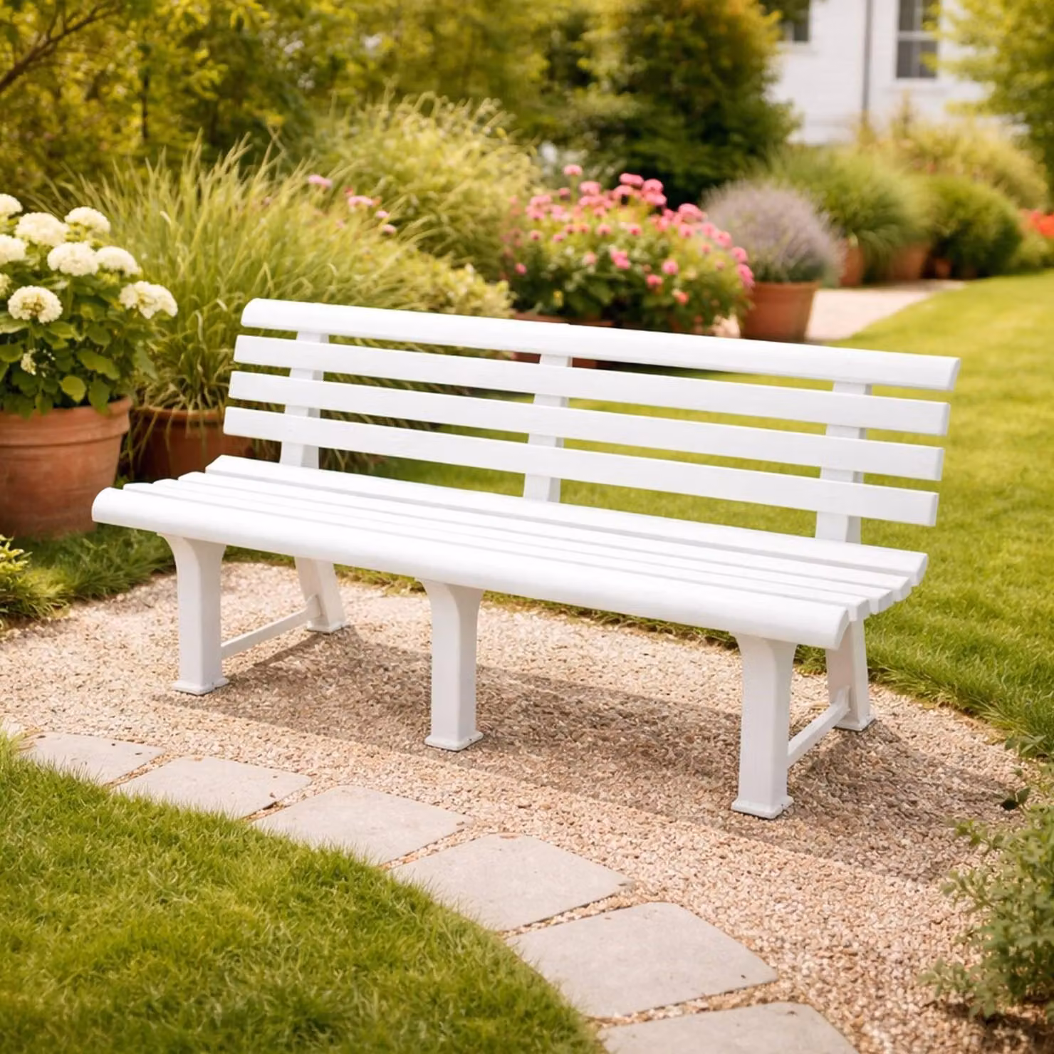Dmora Panchina da Esterno Artur 145x49x74h cm Bianco, 3 Posti Schienale Listelli Italy