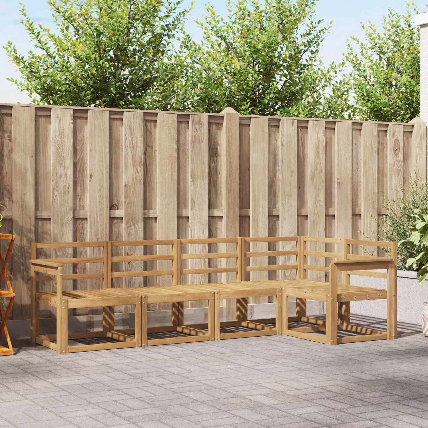 Set di divani da esterno vidaXL in legno di acacia massello con cuscini bianchi, composizione a L con elemento angolare e divano a 2 posti, ideale per giardino e terrazza