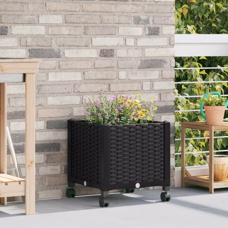 Vaso da giardino con ruote vidaXL in plastica nero L: 40 cm, P: 40 cm, H: 44 cm