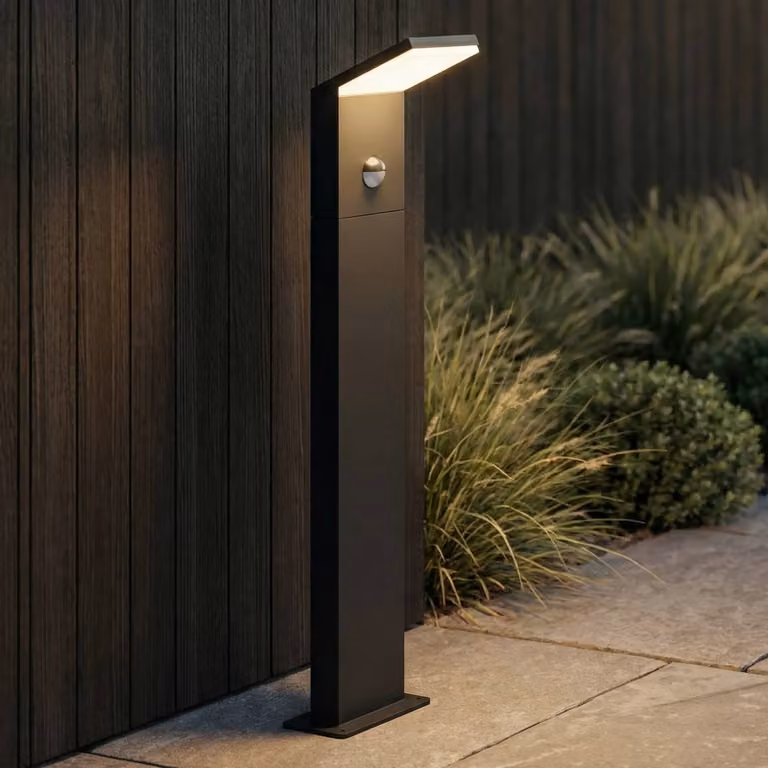 Lucande Lampione a LED Nevio, con sensore, 60 cm, antracite NEVIO, Nero, Alluminio, Moderno