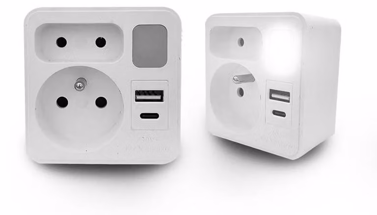 Ciabatta con lampada, 1 presa USB + 1 presa USB-C