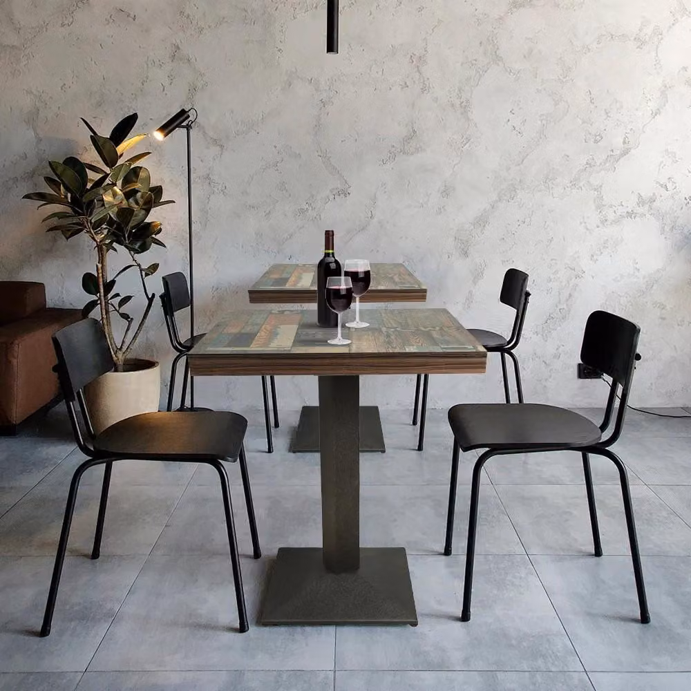 Tavolo quadrato per la sala da pranzo, design industriale, 60x60 cm