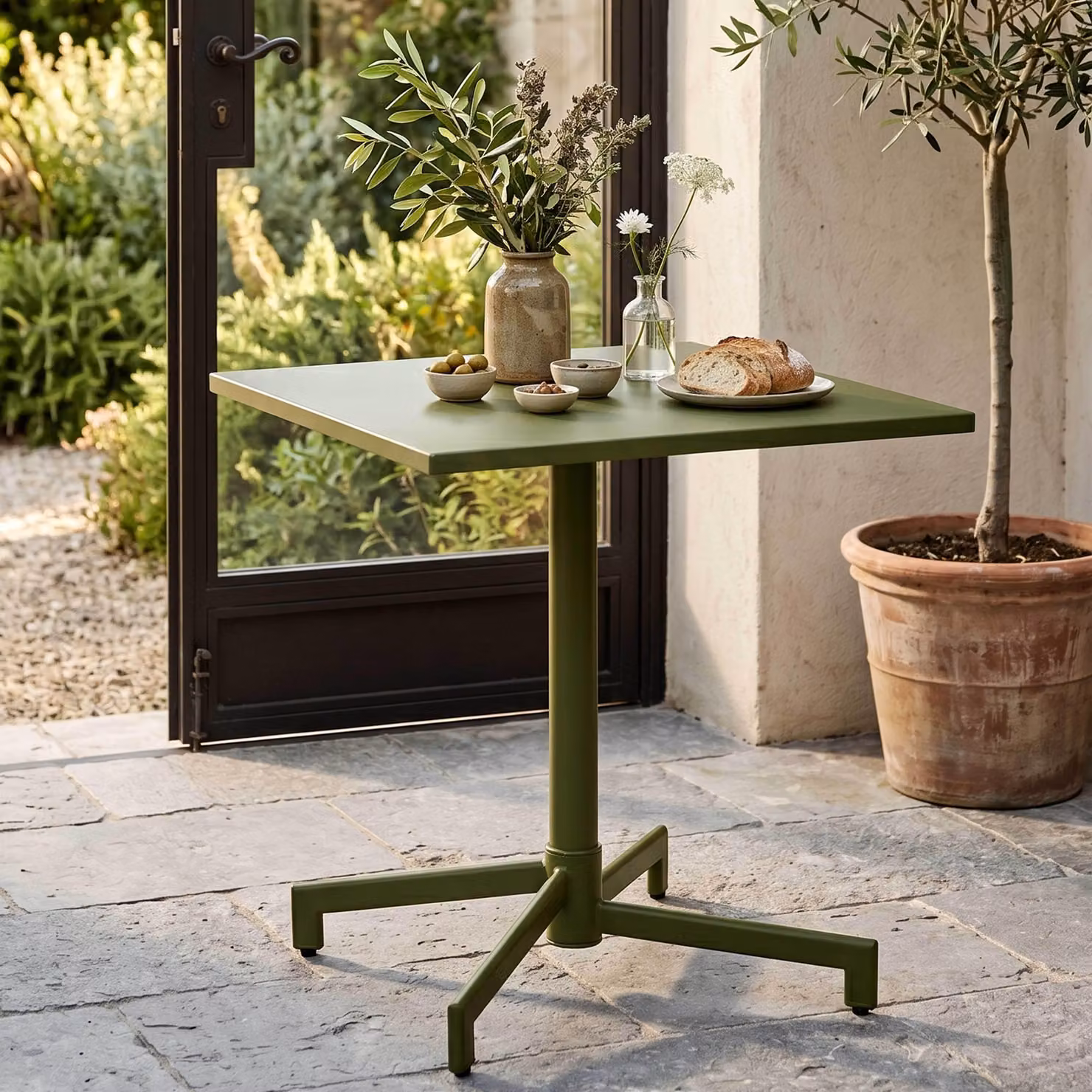 Tavolo da giardino bistrot quadrato con piano pieghevole verde kaki - Oviala Palavas