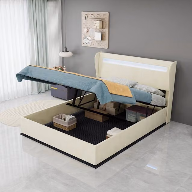 Letto matrimoniale 140x200 cm con testiera regolabile e LED; in tessuto e metallo; beige