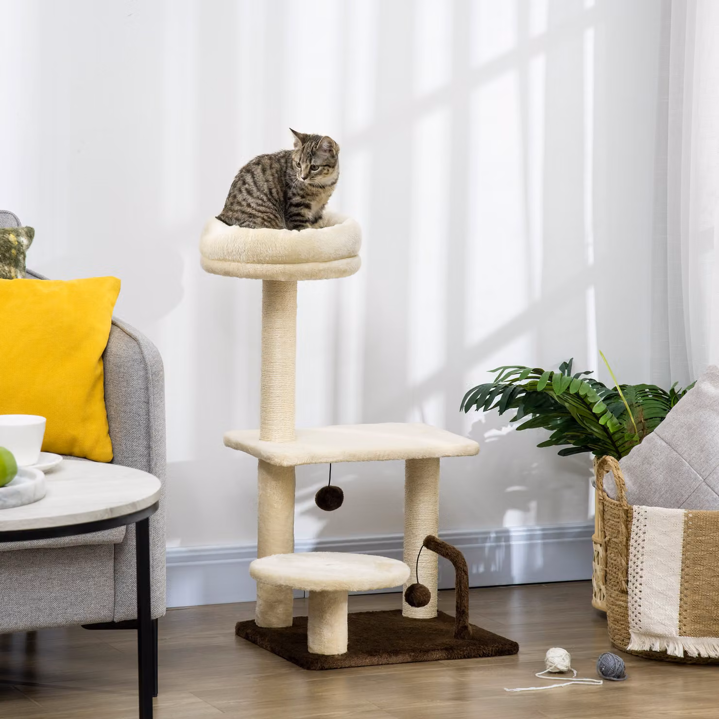 Albero tiragraffi per gatti PawHut con palo in sisal, posatoio e giocattoli integrati, in beige, L 38 x P 38 x H 74 cm – 2