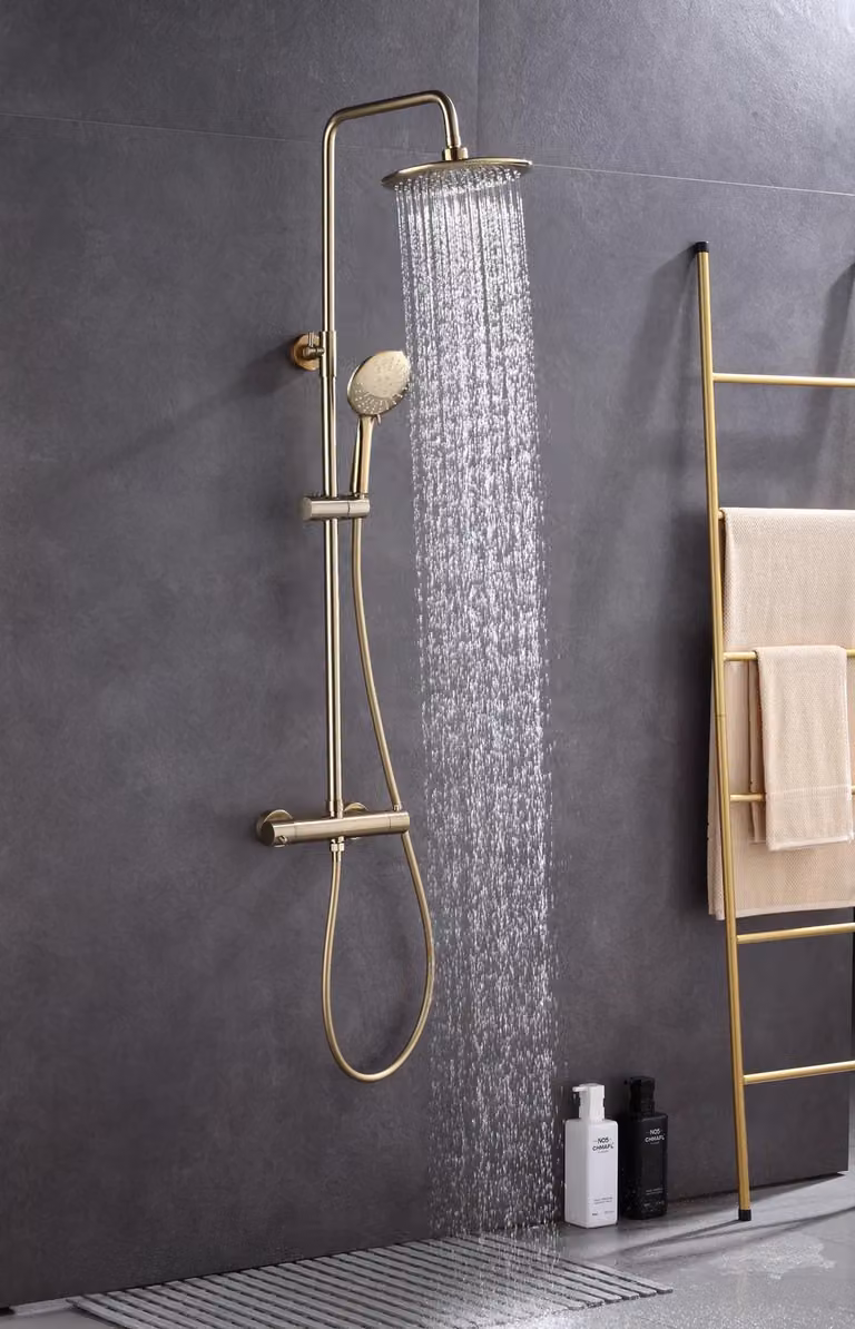 Set completo per doccia a pioggia WEBO Euphoria | Miscelatore termostatico in ottone | Tecnologia Air-Flow & Clean | Spazzolato Mat-Gold | Soffione e doccia regolabili