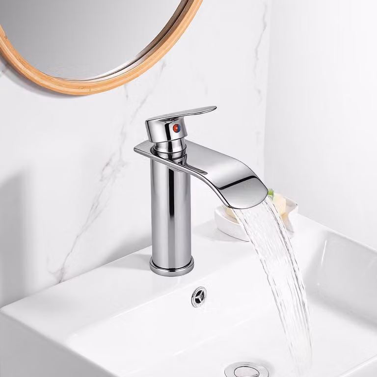 Miscelatore monocomando in acciaio inossidabile, modello "waterfall", per lavabo, con tubi da 2x3/8" per l'acqua fredda e calda