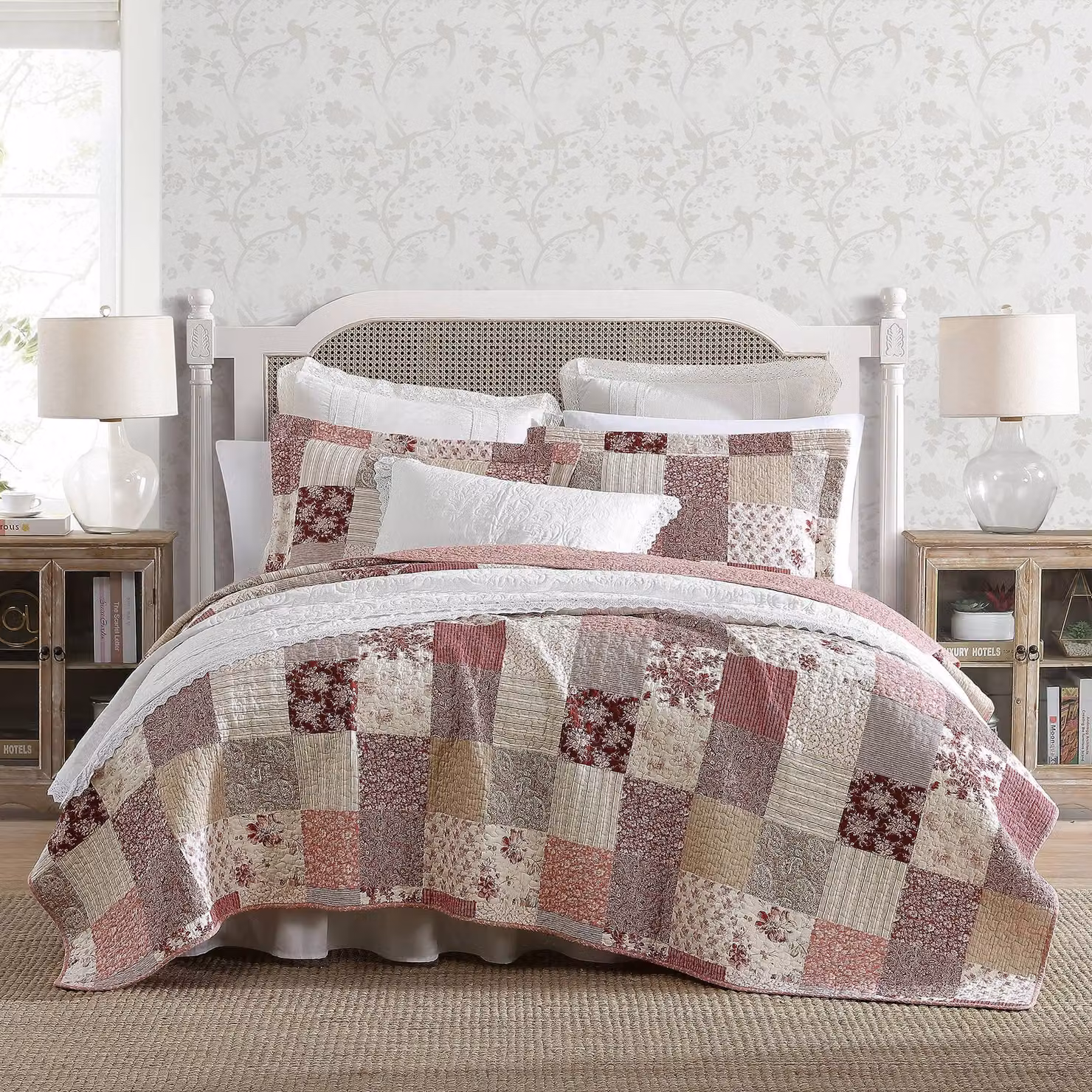 Set di lenzuola matrimoniali (letto matrimoniale standard/queen size), reversibile, in cotone, motivo patchwork, colore rosso