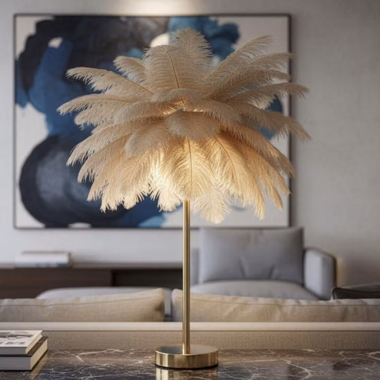 Lampada da tavolo Palme, modello "Federschirm", in ferro dorato, motivo cammello, dimensioni 55x60 cm, design di Mauro Ferretti