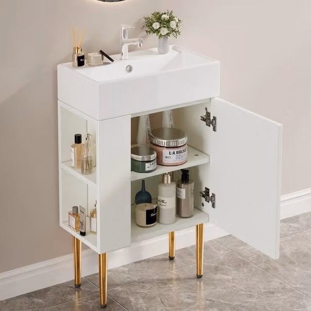 Mobile bagno freestanding bianco lucido con lavabo integrato, ante a battente e ripiani interni in MDF