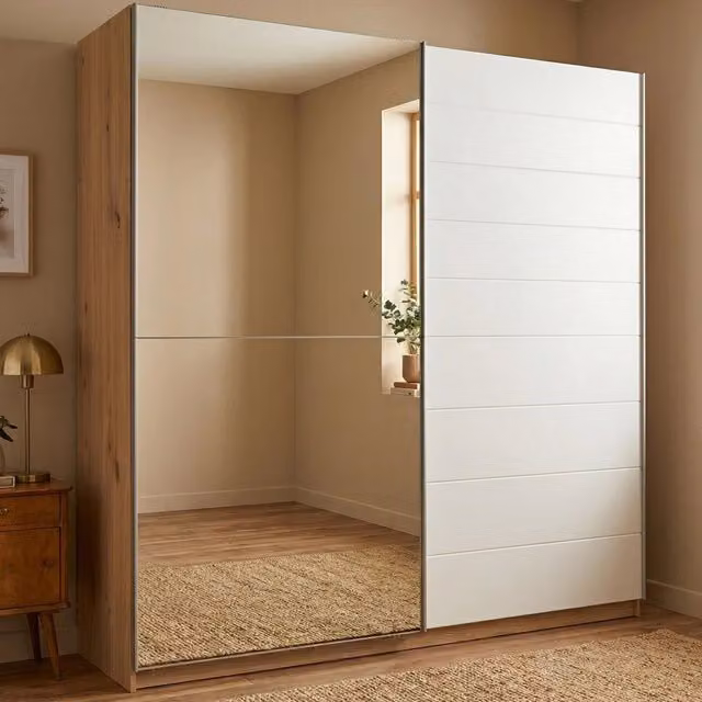 Armadio da camera da letto moderno DMORA Valsinni con ante scorrevoli e specchio, Bianco e Rovere, L: 217 cm, H: 210 cm