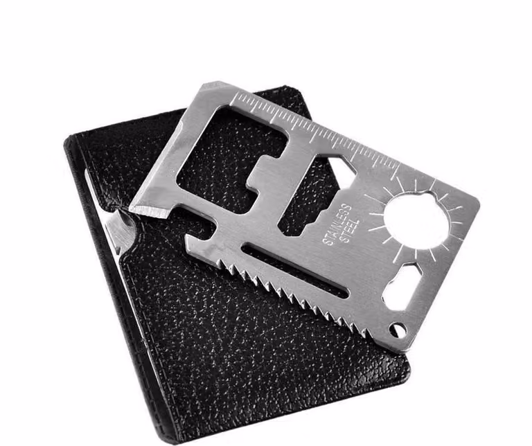 CHPN – Strumento di sopravvivenza – Strumento multifunzione 11-in-1 – Gadget per la sopravvivenza – Accessori per il campeggio – Accessori per il campeggio – Sopravvivenza – Campeggio – Apribarattolo – Sega – Molto compatto