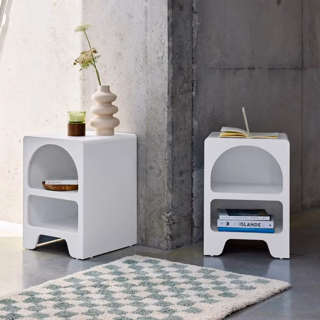 Set di 2 comodini moderni Sweeek in MDF bianco opaco con 2 nicchie – 2