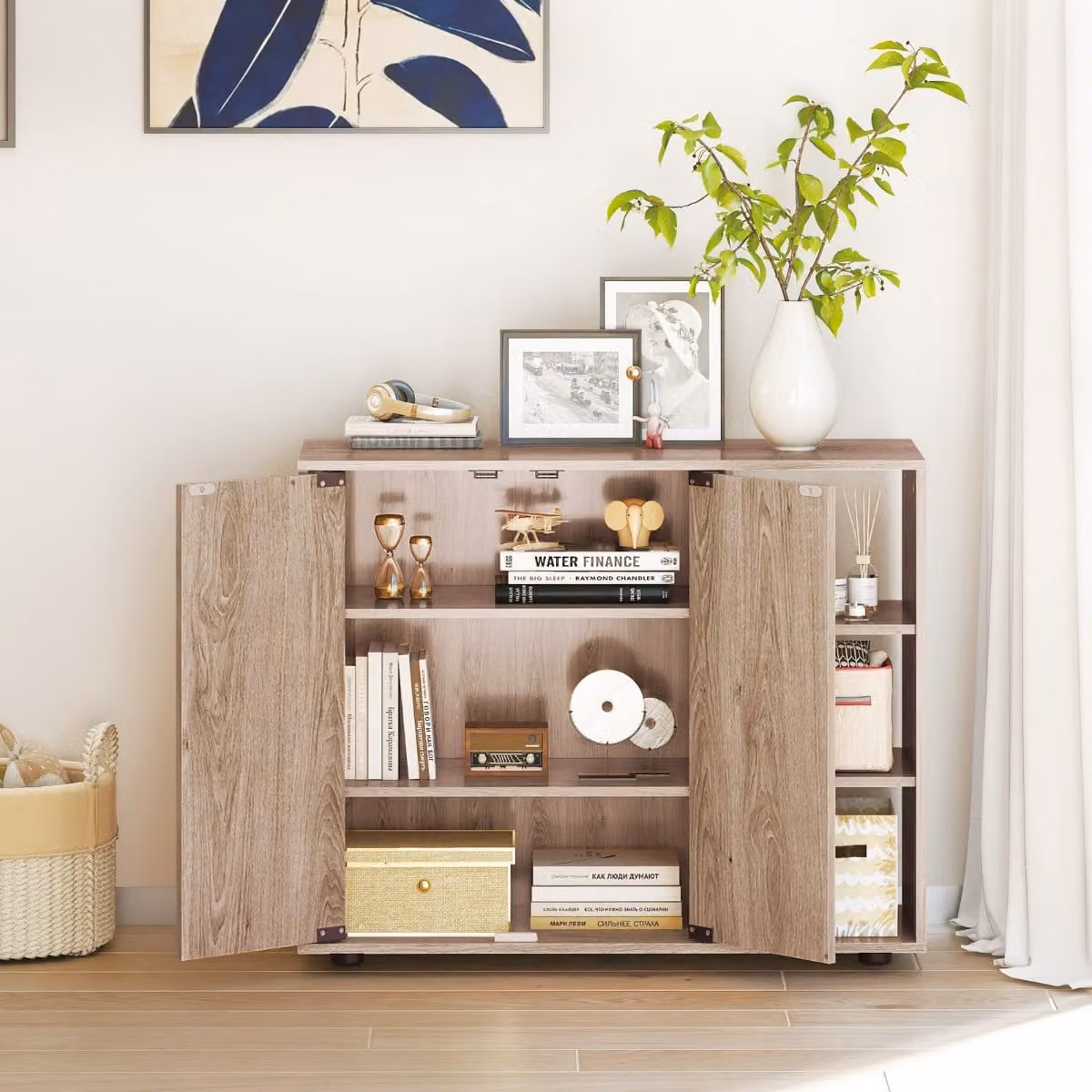 Costway Mobiletto porta scarpe moderno in legno color rovere con ante a battente e ripiani regolabili per ingresso e soggiorno, marrone