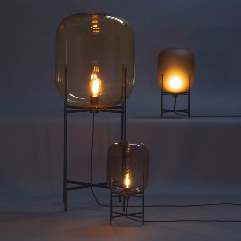 pulpo Lampada da tavolo di design Oda Small, Nero, Soggiorno / Sala da pranzo, Metallo, Design, Lampada da tavolo