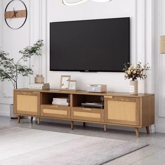 Mobile TV WISHDOR in legno effetto rovere marrone con dettagli in rattan sintetico, L: 200 cm, P: 37 cm, H: 49 cm, con 2 ante e 2 cassetti