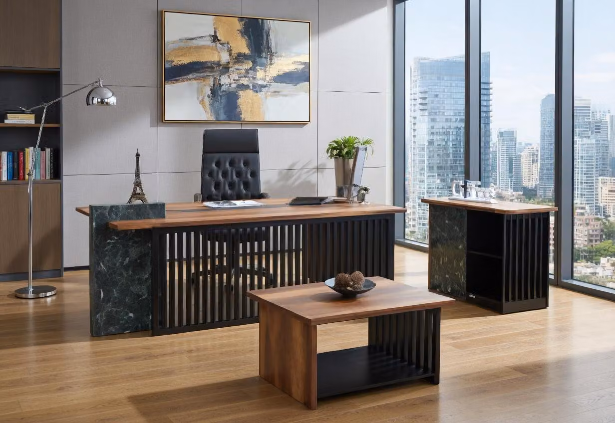 Elegante set da ufficio composto da scrivania, credenza e tavolino da salotto nei colori marrone e nero