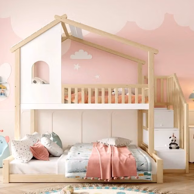 Letto a castello per bambini a casetta con finestre; 90x200 cm + 140x200 cm; scala contenitore in pino; naturale e bianco