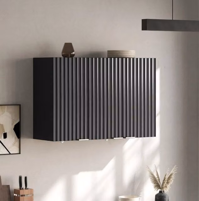 Mobile pensile ULEVR 90x29x60 cm con 3 ante, armadietto da parete in MDF nero con maniglie dorate