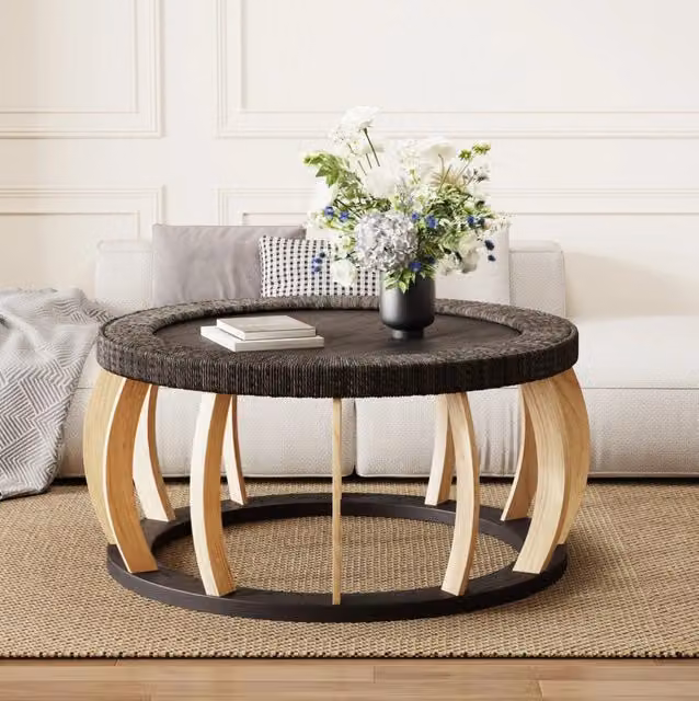 Tavolino da caffè rotondo MODFU in legno e rattan, nero e marrone, L/P/H: 90 x 90 x 43 cm