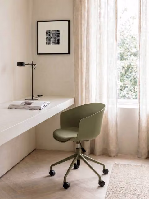 Sedia da ufficio moderna Glide Kenay Home in polipropilene e metallo verde