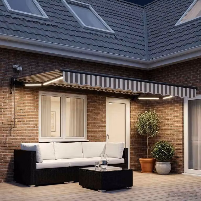 Tettuccio elettrico retrattile vidaXL in alluminio e poliestere, Grigio chiaro e bianco, L: 4,5 m x P: 3 m