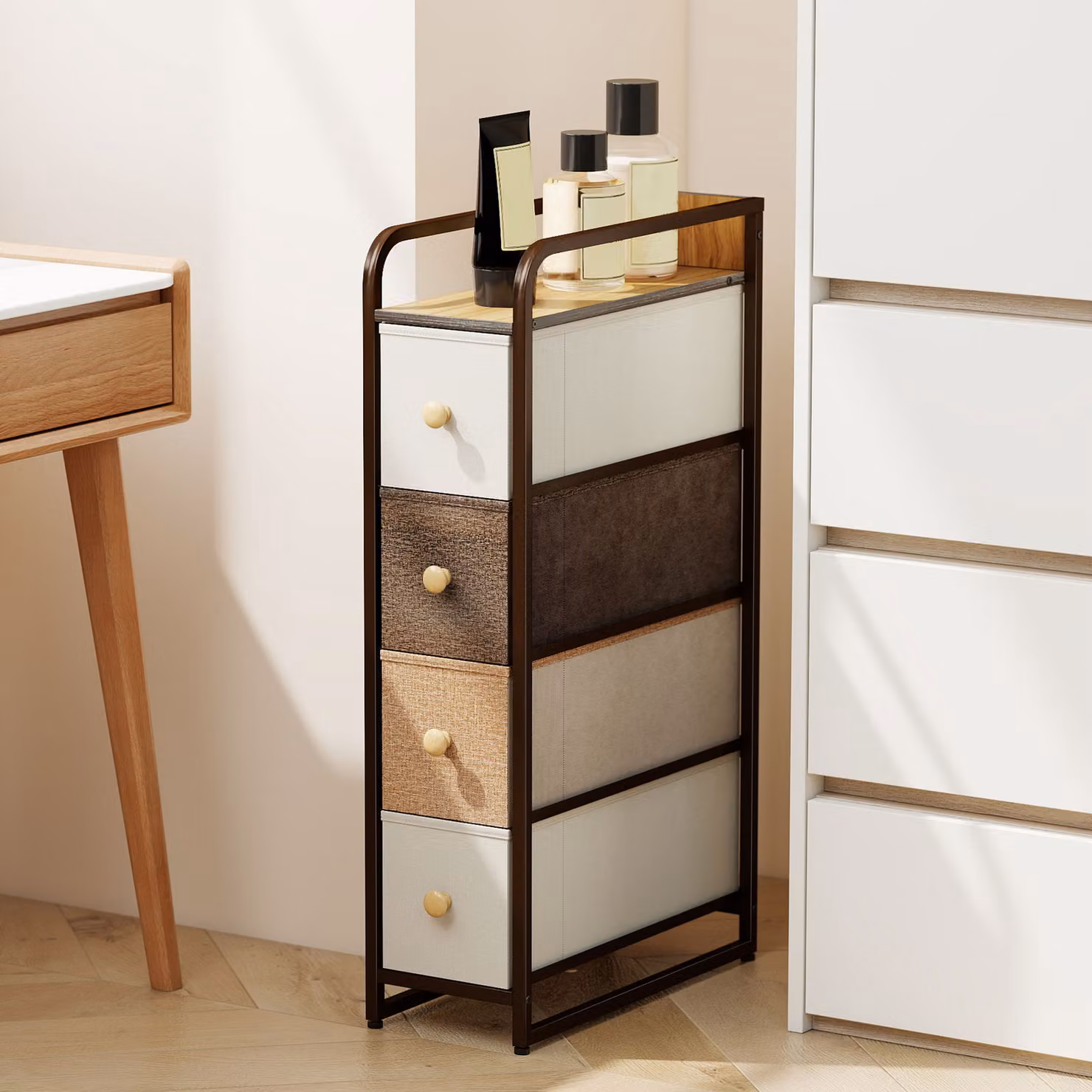 Cassettiera Salvaspazio HOMCOM con 4 Cassetti Pieghevoli in Tessuto, Acciaio e Legno, Multicolore, L/P/H: 47 x 20 x 84.5 cm – 2
