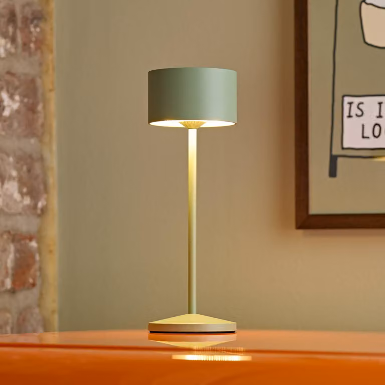 Sigor Lampada LED da tavolo a batteria Veluna, verde, altezza 25 cm, IP44, dimmerabile, Verde, Soggiorno / Sala da pranzo, Alluminio, Moderno