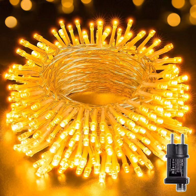 Catena luminosa da 10 metri - Con spina - Grado di protezione IP44 (resistente all'acqua) - Telecomando - Luce calda - Ideale per Natale
