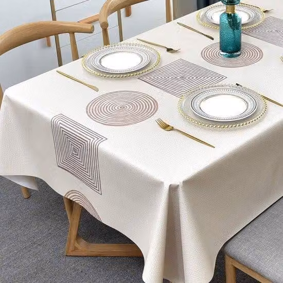 Copritavolo in PVC impermeabile e sfoderabile, 137 x 215 cm, motivo geometrico