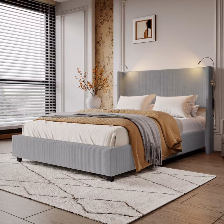 Letto matrimoniale 140x200 cm in velluto a coste grigio con vano contenitore idraulico, lampada da lettura integrata e testiera imbottita