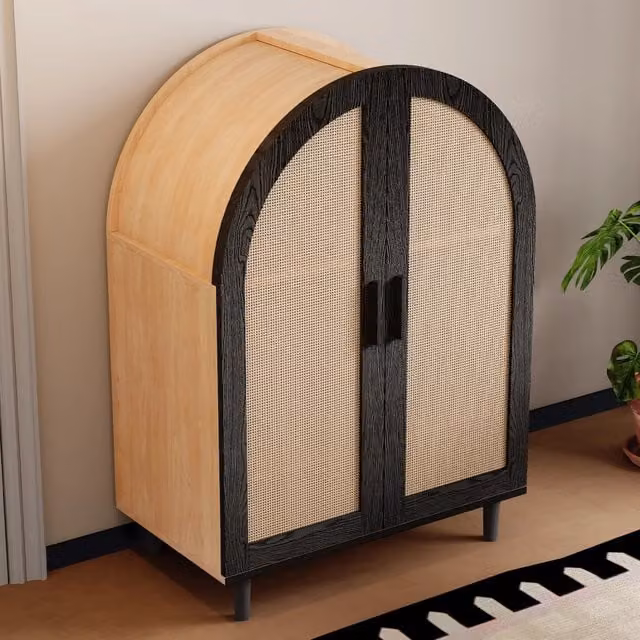 Scarpiera moderna con ante a battente in MDF e rattan, colore beige e nero, L: 100 cm, H: 70 cm, P: 40 cm – 1