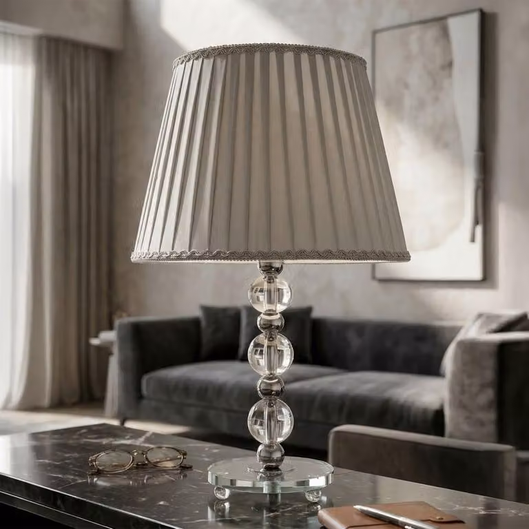 Lampada da tavolo Tolly, modello Lampe de table, di Mauro Ferretti, attacco E27, dimensioni 30x48 cm, colore argento
