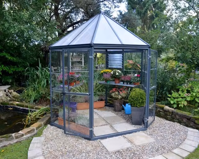 Canopia Oasis Serra Da Giardino Esagonale in Policarbonato Grigio L: 247 cm, P: 213 cm, H: 267 cm – 1