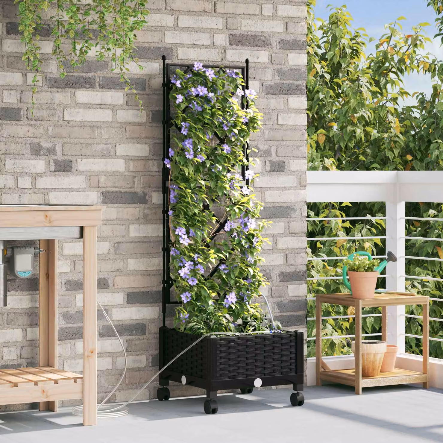 vidaXL Vaso da Giardino con Irrigazione e Ruote Nero L/P/H: 40 x 40 x 132 cm