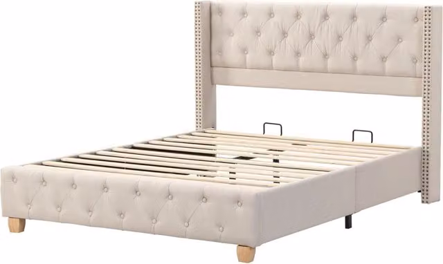 Letto imbottito 160x200 cm con rete a doghe, testiera con bottoni e borchie, gambe in legno, lino beige