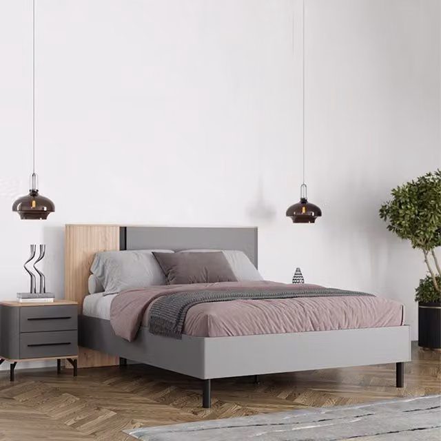 Letto Matrimoniale DMORA Banff in Tessuto Grigio e Marrone con Struttura in Legno, L/P/H: 183 x 160 x 211 cm – 1