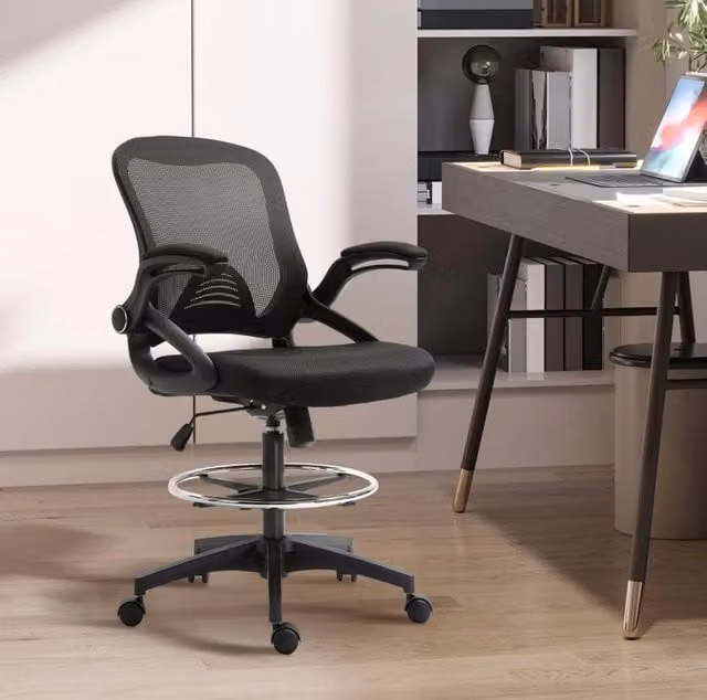 Sedia ufficio regolabile con funzione standing, poggiapiedi, struttura in acciaio nera, 64x60x106-126 cm