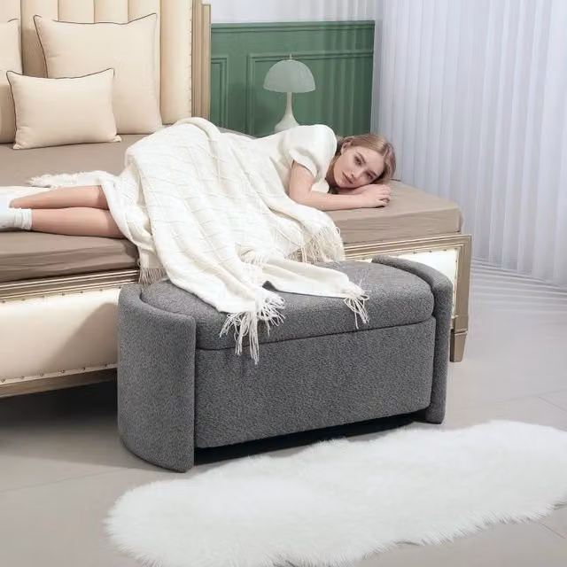 Panca contenitore imbottita REDOM grigia con struttura in legno e tessuto, L: 150 cm, P: 44 cm, H: 45,5 cm