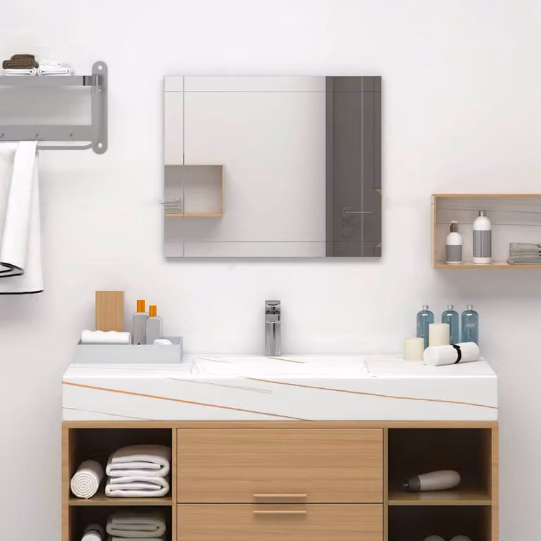 Specchio da parete moderno vidaXL in vetro color argento, L: 60 cm, H: 50 cm