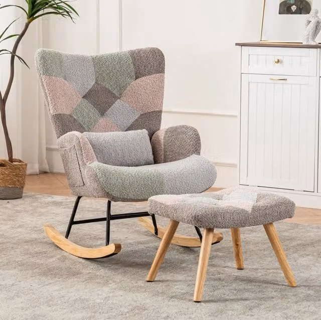 Poltrona a dondolo multicolore 83x68x91 cm con poggiapiedi, struttura in legno e metallo