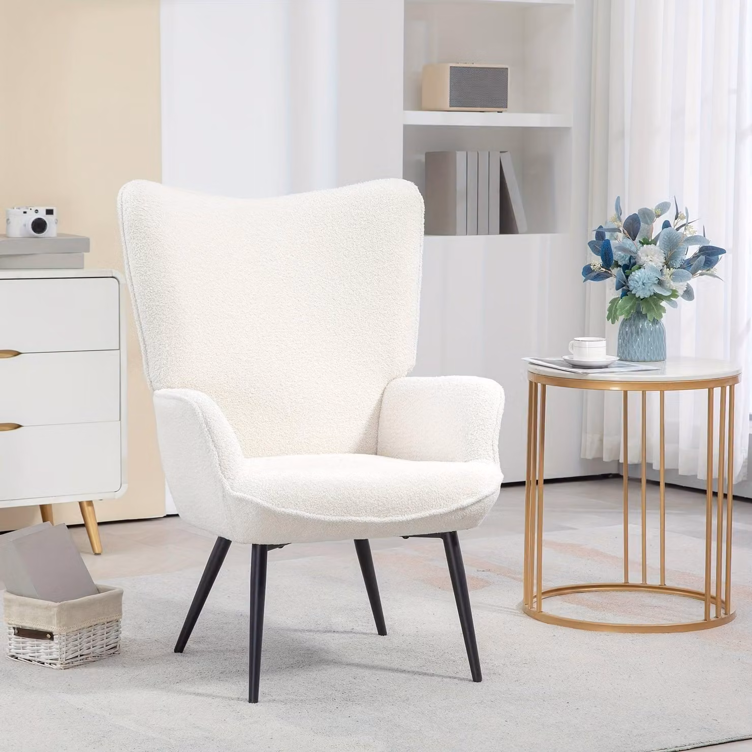 Poltrona da salotto - Poltrona relax - Fauteuil - Poltrona per zona living - Rivestita, con braccioli - Con gambe in metallo