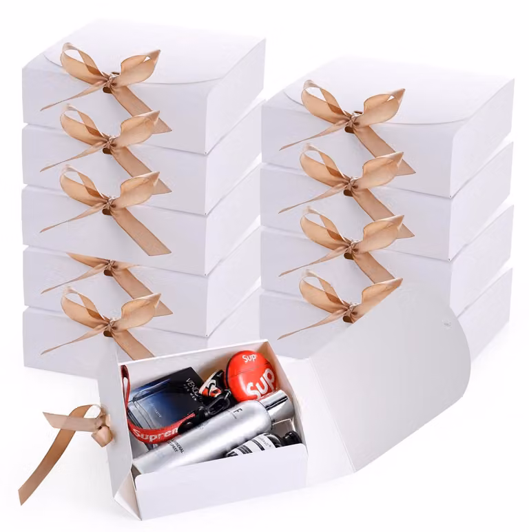 Scatole regalo con coperchio - Set di 10, colore bianco, dimensioni 19 x 19 x 10 cm