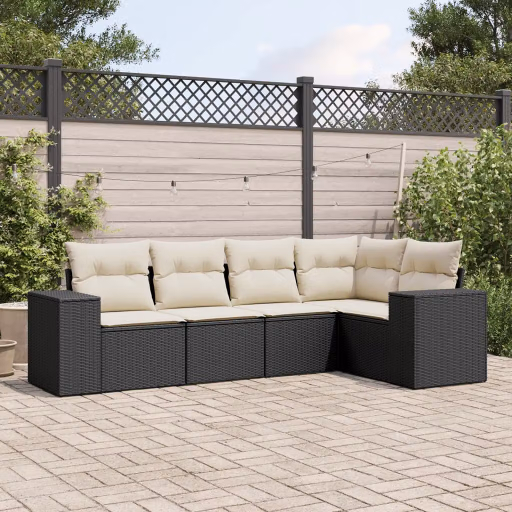 Set di divani da giardino vidaXL a forma di L composto da 5 pezzi in polyrattan nero con cuscini bianchi e imbottitura rimovibile