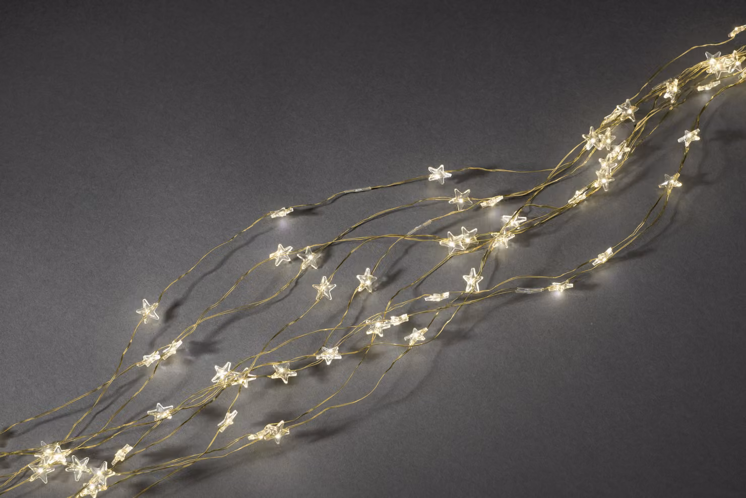 Konstsmide - Stella di Natale a LED 10 fili da 20 diodi ciascuno, 200 diodi bianchi caldi, trasformatore interno da 12 V, filo color oro; 6371-180