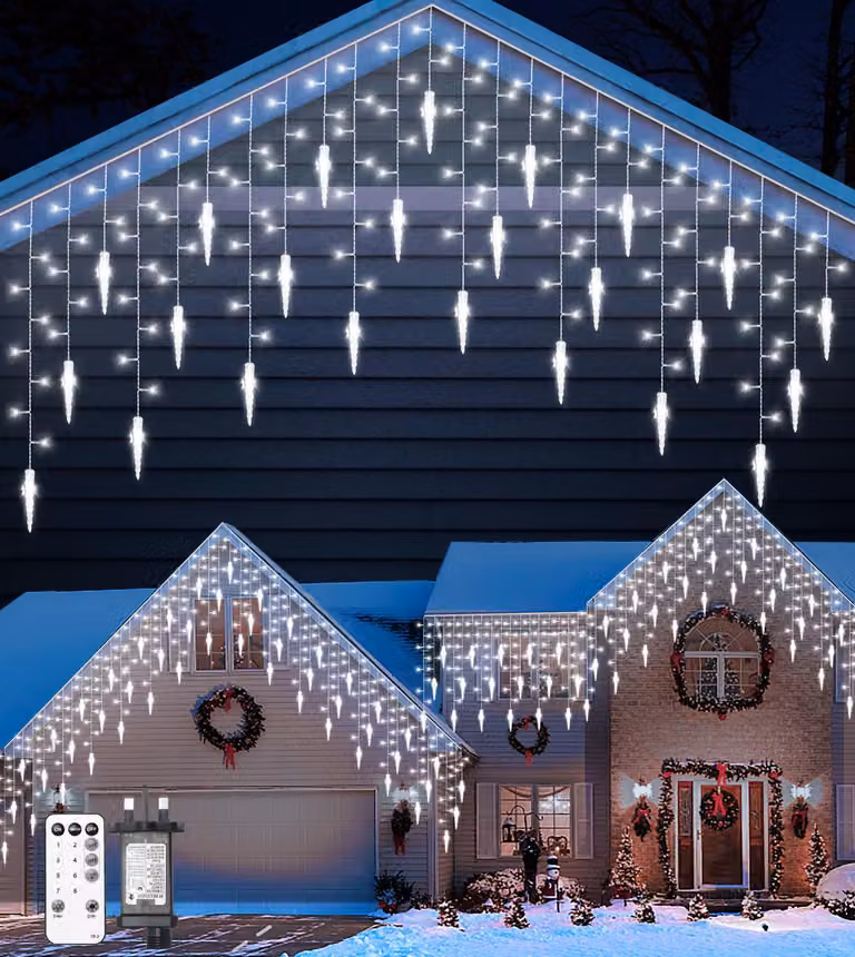 Catena luminosa a forma di fiocchi di neve, 10 metri, 270 LED, luce bianca fredda, grado di protezione IP44, con telecomando