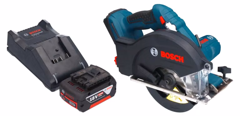 Bosch GKM 18V-50 Sega circolare professionale a batteria per metalli 18 V 136 mm brushless + 1x batteria ricaricabile 5,0 Ah + caricabatterie