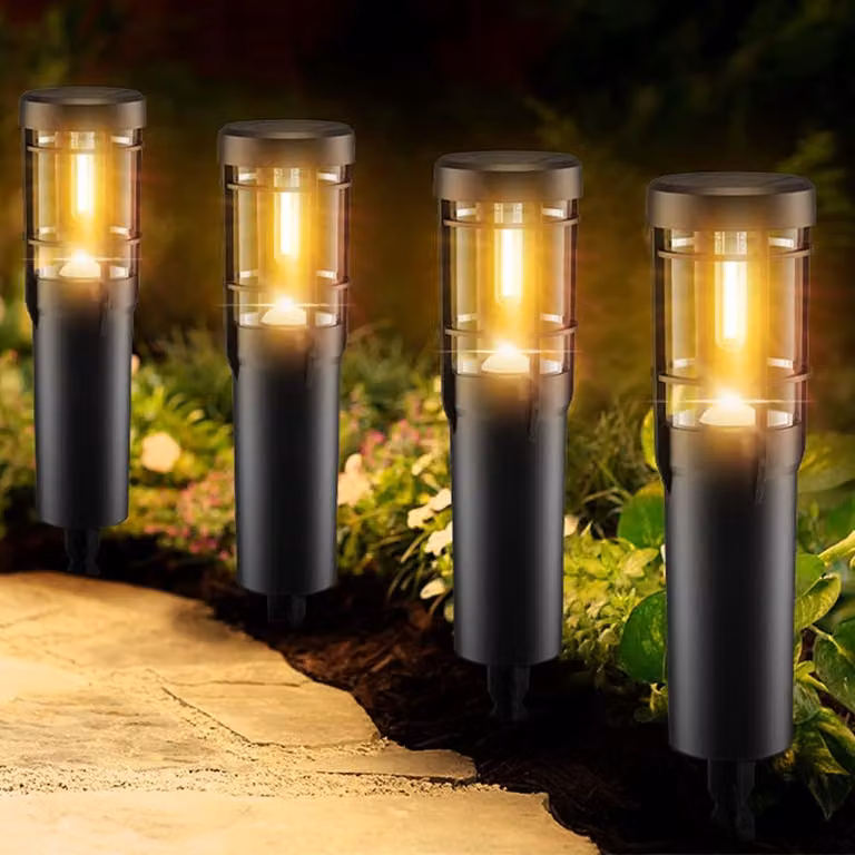 Set di 4 luci solari da esterno, capacità 900mAh, temperatura di colore 3000K, grado di protezione IP65, con accensione automatica