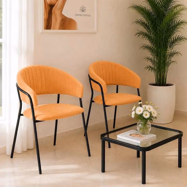 Set da 2 sedie da sala da pranzo Aurelia in velluto arancione con gambe in metallo nero – 1