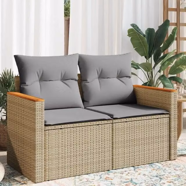 Divano da giardino a 2 posti vidaXL in polyrattan con cuscini beige e grigi e struttura in legno di acacia – 1